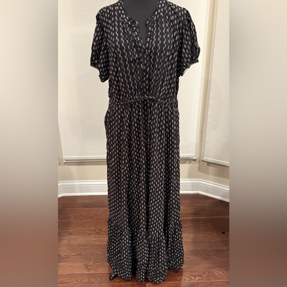 Torrid Size 2 Black Printed Maxi Dress | Button Front Tie Waist Boho Plus